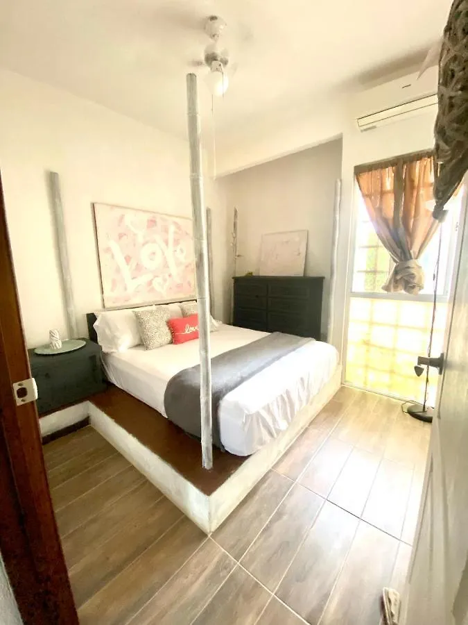 Cozy And Nice Two Bedrooms Acasadialexplayadelcarmen بلايا ديل كارمن 0*,  المكسيك
